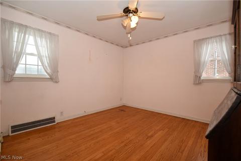 874 E 258th St, Euclid, OH 44132 photo 8