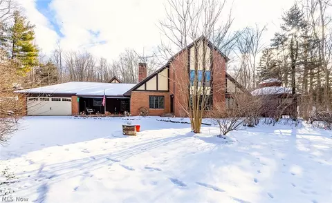 12331 Rockhaven Rd, Chesterland, OH 44026 photo 1
