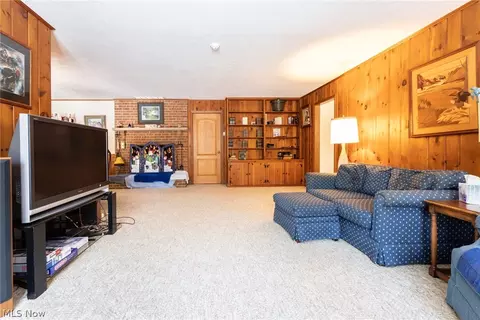 12331 Rockhaven Rd, Chesterland, OH 44026 photo 4