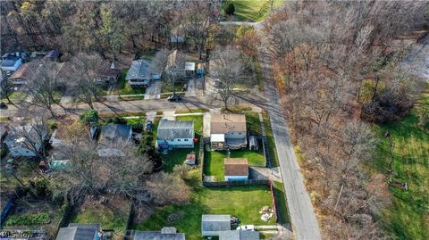 1653 Herkender Ave, Akron, OH 44310 photo 32