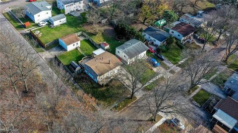 1653 Herkender Ave, Akron, OH 44310 photo 33