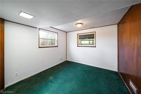 1653 Herkender Ave, Akron, OH 44310 photo 24