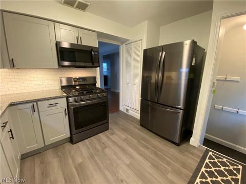 234 E 280th St, Euclid, OH 44132 photo 8
