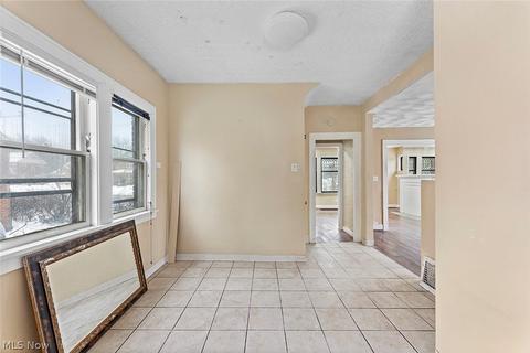 16575 Libby Rd, Maple Heights, OH 44137 photo 14