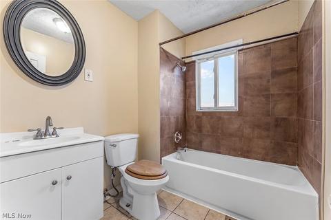 16575 Libby Rd, Maple Heights, OH 44137 photo 23