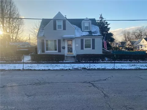 14520 Corridon Ave, Maple Heights, OH 44137 photo 1