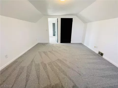 6510 Kenneth Ave, Parma, OH 44129 photo 16