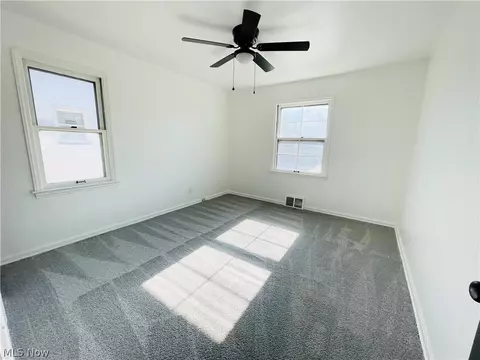 6510 Kenneth Ave, Parma, OH 44129 photo 11