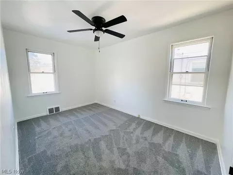 6510 Kenneth Ave, Parma, OH 44129 photo 8