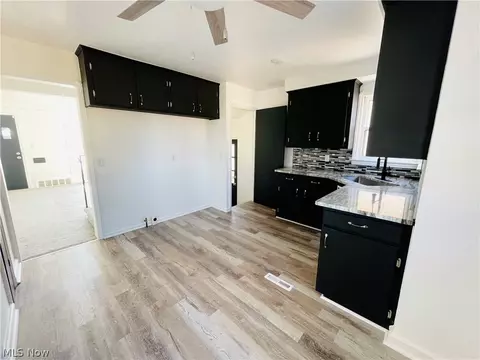 6510 Kenneth Ave, Parma, OH 44129 photo 6