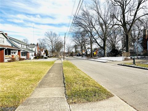 18 Maple Dr, Youngstown, OH 44512 photo 34