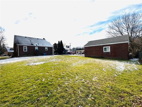 18 Maple Dr, Youngstown, OH 44512 photo 13