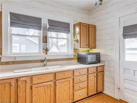 1104 Lexington Ave, Akron, OH 44310 photo 12