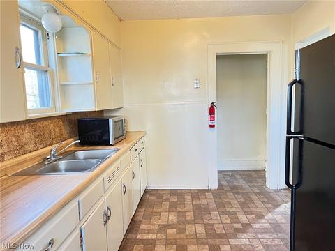 291 Lookout Ave, Akron, OH 44310 photo 11