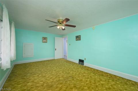 746 Bettes Ave, Akron, OH 44310 photo 19