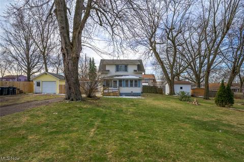 746 Bettes Ave, Akron, OH 44310 photo 2