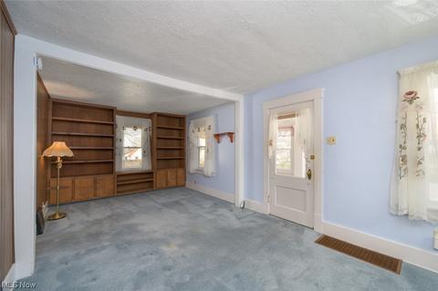 746 Bettes Ave, Akron, OH 44310 photo 9