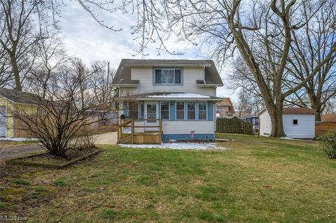 746 Bettes Ave, Akron, OH 44310 photo 1