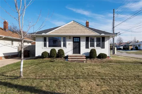 6239 State Rd, Parma, OH 44134 photo 2