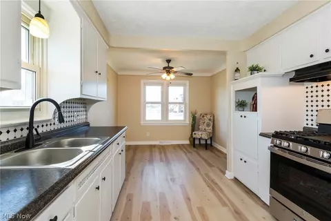 6239 State Rd, Parma, OH 44134 photo 11