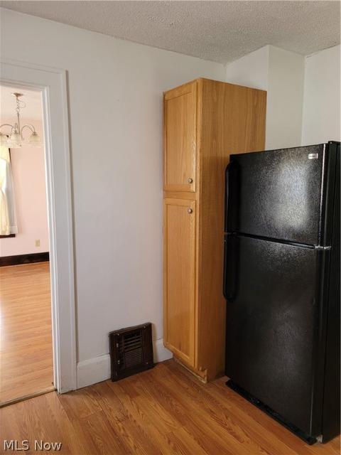 112 Parkway St, Struthers, OH 44471 photo 6