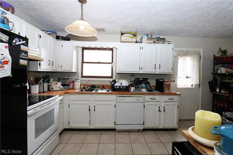 1802 S Abbe Rd, Elyria, OH 44035 photo 3
