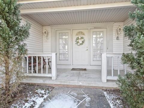 129 Lost Creek Dr, Boardman, OH 44512 photo 2