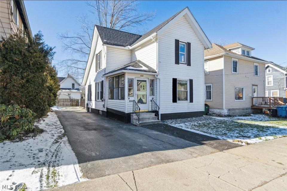 113 Morse Ave, Painesville, OH 44077 34 Photos MLS 4436448 Movoto