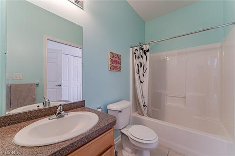 6828 Rolling Meadow Dr #E-1, Parma, OH 44134 photo 21