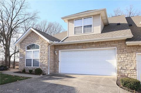 6828 Rolling Meadow Dr #E-1, Parma, OH 44134 photo 1
