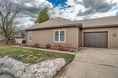 3658 Barrington Pl NW, Canton, OH 44708 photo 2