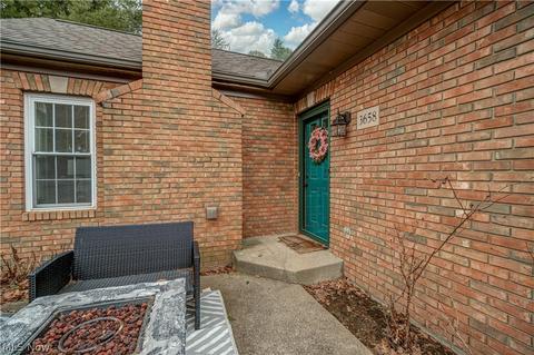 3658 Barrington Pl NW, Canton, OH 44708 photo 4