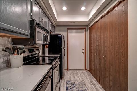 3658 Barrington Pl NW, Canton, OH 44708 photo 16