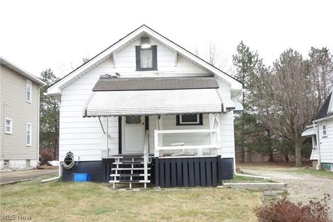 618 Parkview Ave, Akron, OH 44310 photo 3