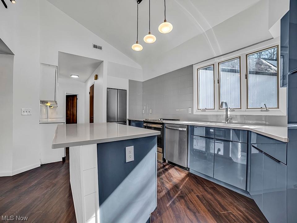  14995 Surrey Downs, Novelty, OH 44072 photo 6
