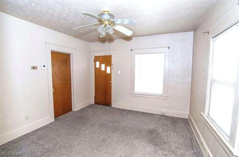 420 Brandon Ave, Struthers, OH 44471 photo 3