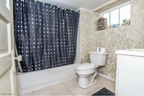 420 Brandon Ave, Struthers, OH 44471 photo 11