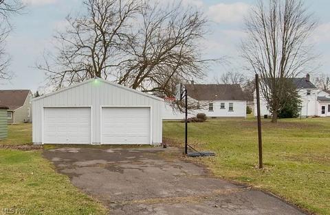 420 Brandon Ave, Struthers, OH 44471 photo 14