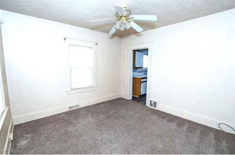 420 Brandon Ave, Struthers, OH 44471 photo 2