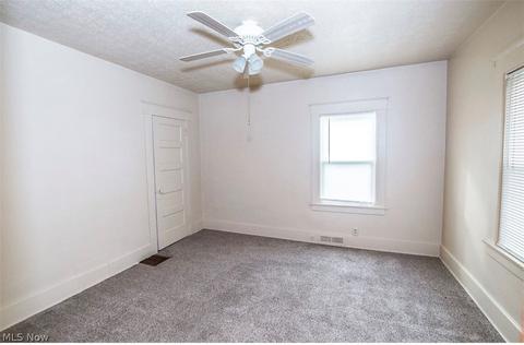 420 Brandon Ave, Struthers, OH 44471 photo 8