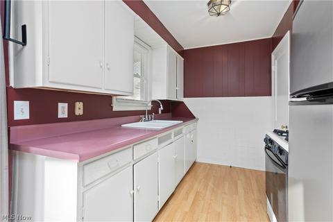 2506 E 37th St, Lorain, OH 44055 photo 5