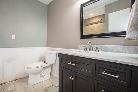 38791 E River Rd, Elyria, OH 44035 photo 21