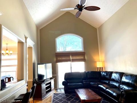 6796 Rolling Meadow Dr #E-1, Parma, OH 44134 photo 4