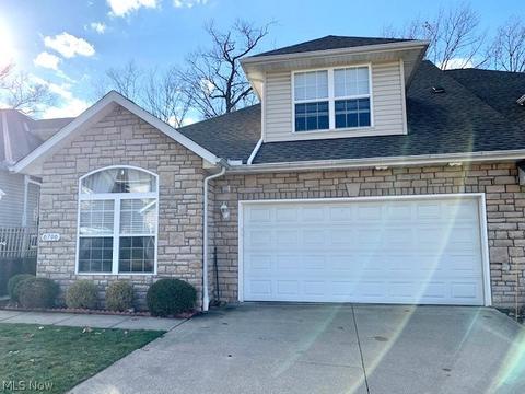 6796 Rolling Meadow Dr #E-1, Parma, OH 44134 photo 1