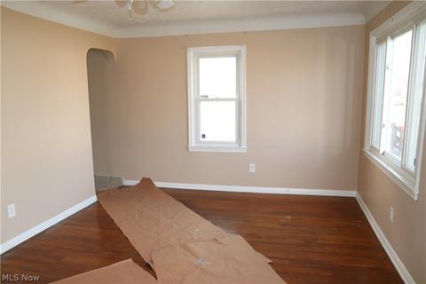 14416 Kennerdown Ave, Maple Heights, OH 44137 photo 4