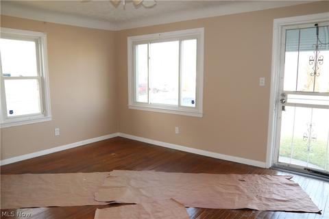 14416 Kennerdown Ave, Maple Heights, OH 44137 photo 2