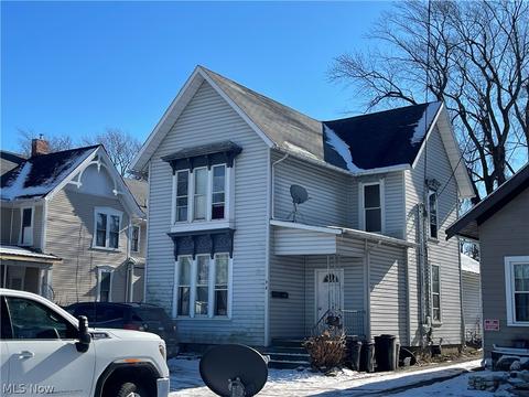 834 Center St, Ashtabula, OH 44004 photo 1