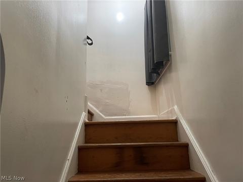 2074 E 226th St, Euclid, OH 44117 photo 9