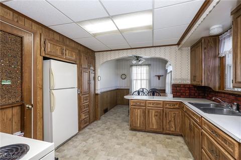 1616 Manor Ave NW, Canton, OH 44708 photo 8