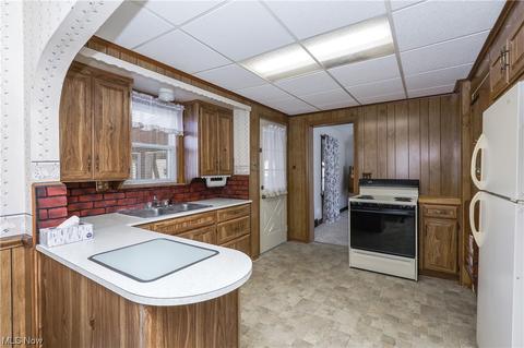 1616 Manor Ave NW, Canton, OH 44708 photo 7